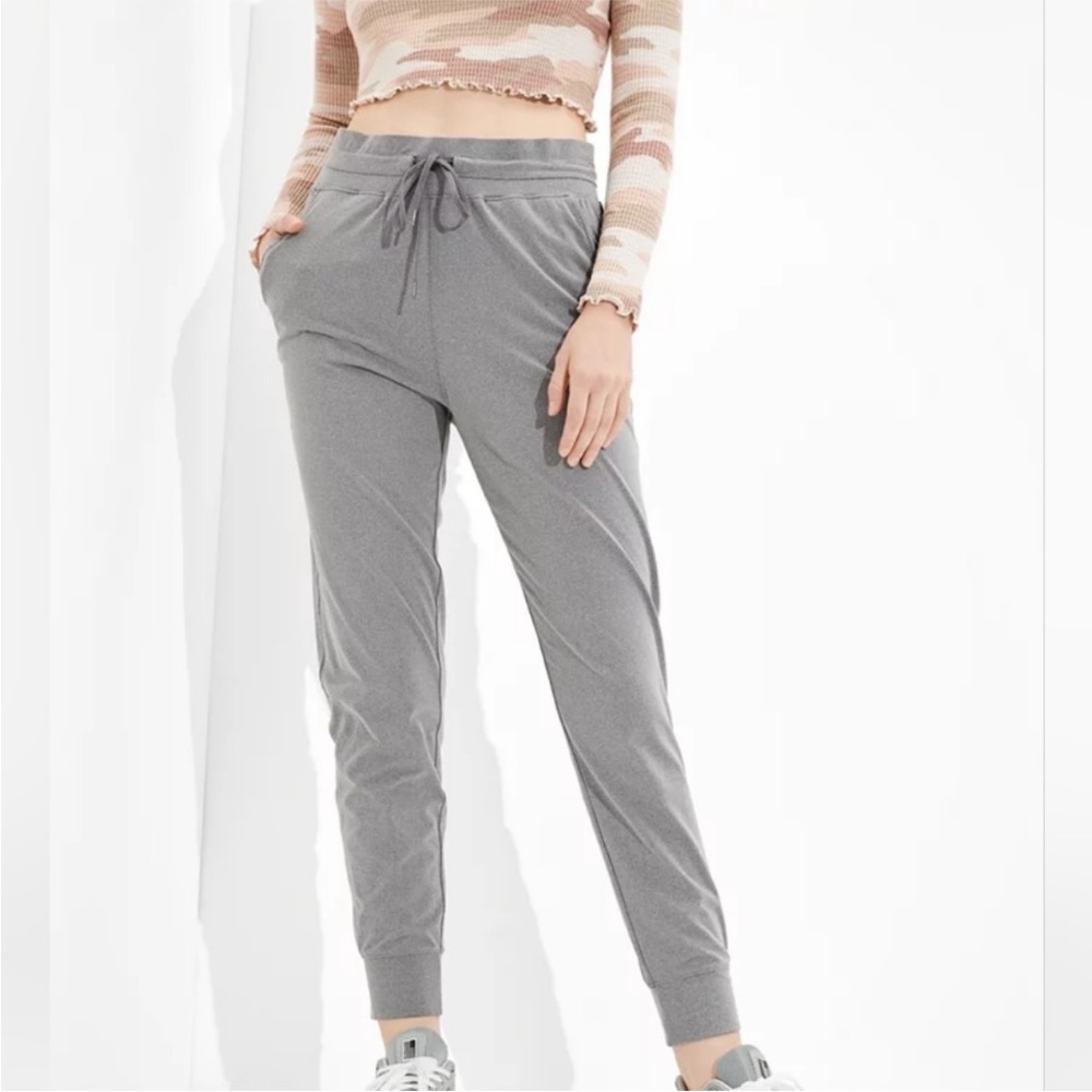 American Eagle Everywhere Jogger